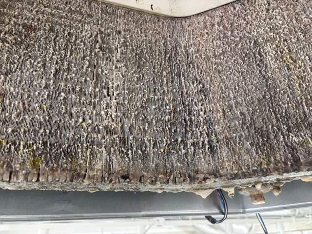 名古屋市中区 栄 業務用エアコン Before