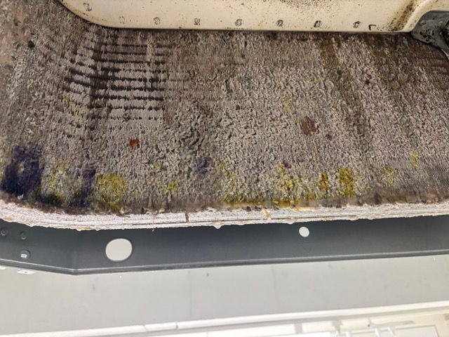 名古屋市中村区 名駅 業務用エアコン Before