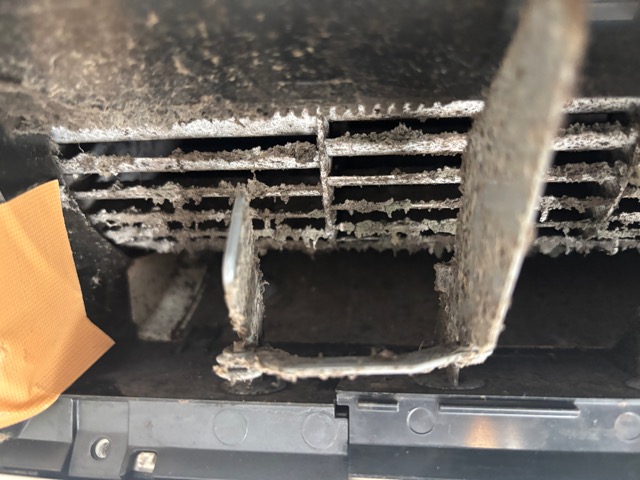 名古屋市守山区 大森 お掃除機能付きエアコンクリーニング　Before