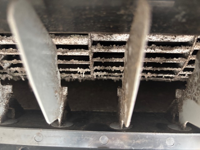 名古屋市中村区 本陣 エアコンクリーニング Before