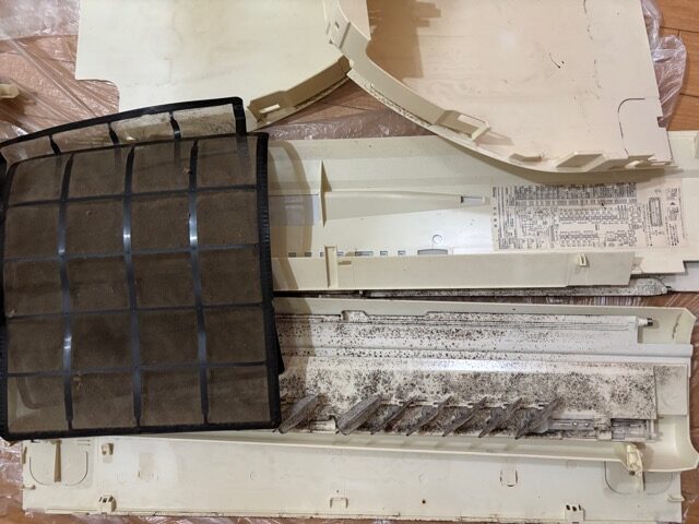 名古屋市瑞穂区汐路町 戸建てエアコンクリーニング Before