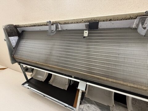 名古屋市緑区 徳重 業務用エアコン Before